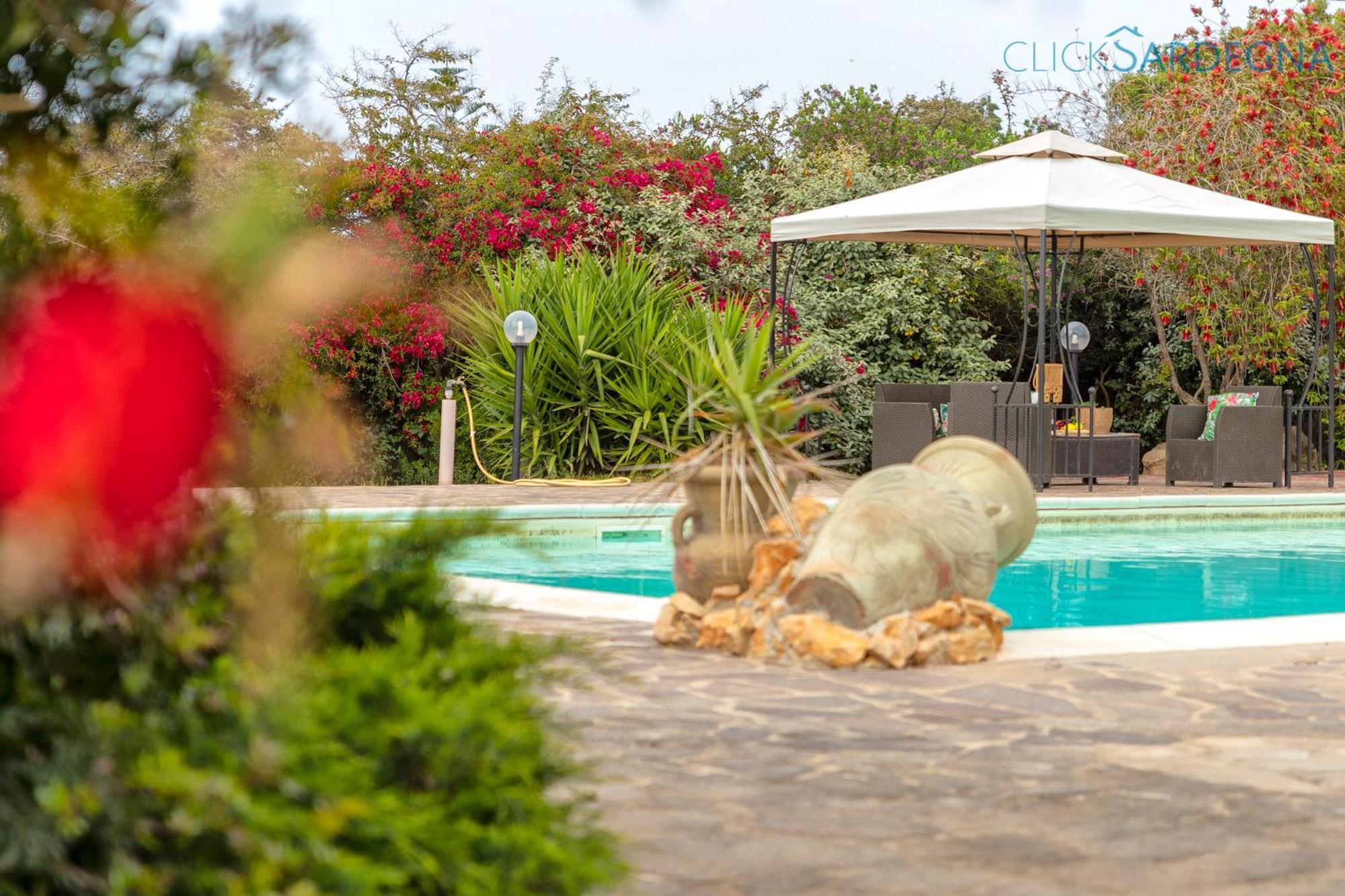 Villa Melograno With Exclusive Swimming Pool Surrounded By Greenery Campanedda Екстер'єр фото